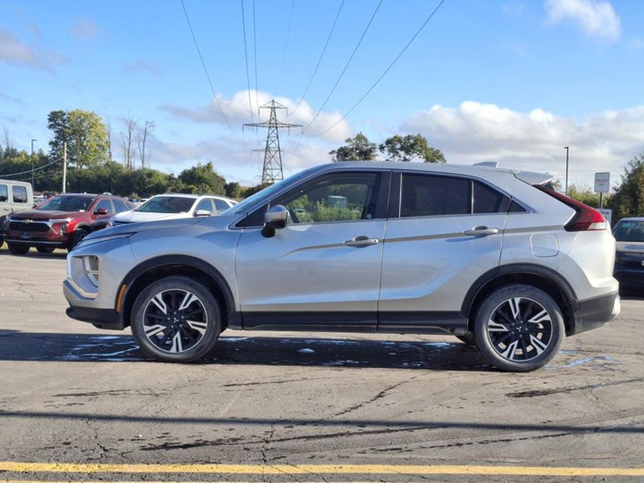 2023 Mitsubishi Eclipse Cross ES AWC | Heated Seats | CarPlay + Android | Rear Cam | Heated Mirrors | Alloy Mirrors | and More ! Photo5