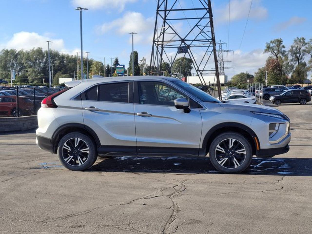 2023 Mitsubishi Eclipse Cross ES AWC | Heated Seats | CarPlay + Android | Rear Cam | Heated Mirrors | Alloy Mirrors | and More ! Photo