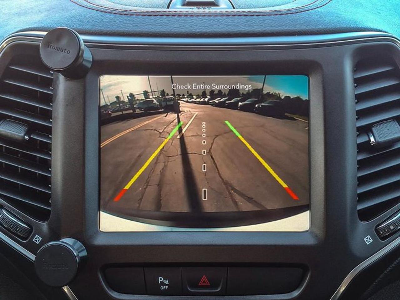 2019 Jeep Cherokee Trailhawk 4x4 | Split Leather | Heated Seats + Steering | Remote Start | Blind Spot Monitor & More ! Photo