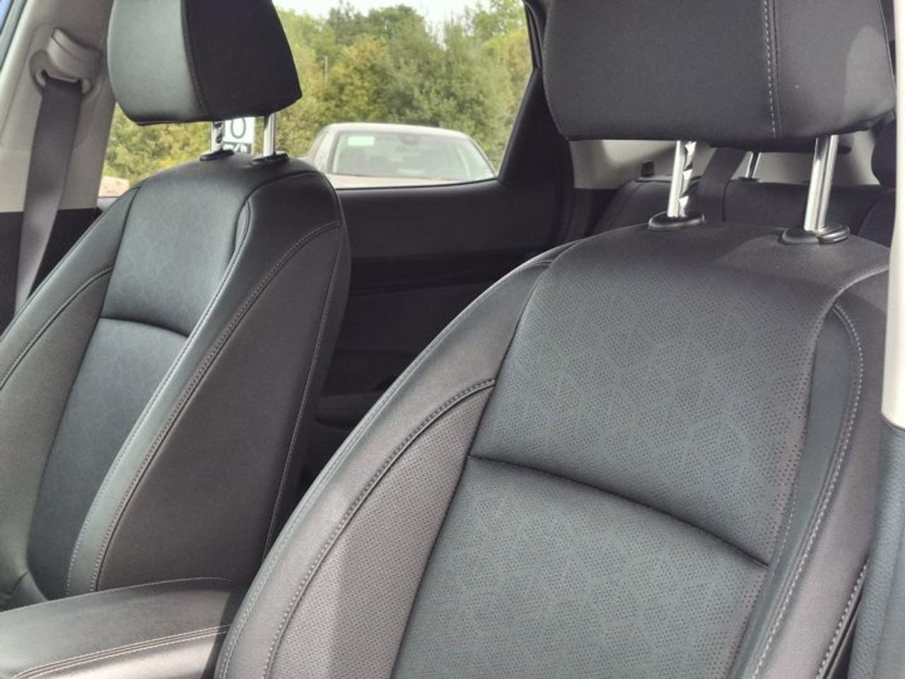 2024 Kia Seltos EX Premium AWD | Leather | Sunroof | Heated + Ventilated Seats | Heated Steering | CarPlay & More ! Photo