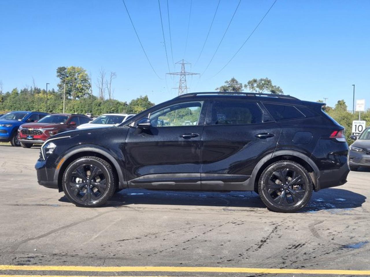 2025 Kia Sportage X-Line AWD | Quilted Leather | Heated Seats + Steering | Remote Start | CarPlay | Rear Cam and More! Photo5