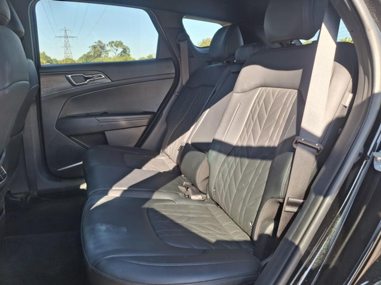 2025 Kia Sportage X-Line AWD | Quilted Leather | Heated Seats + Steering | Remote Start | CarPlay | Rear Cam and More! Photo