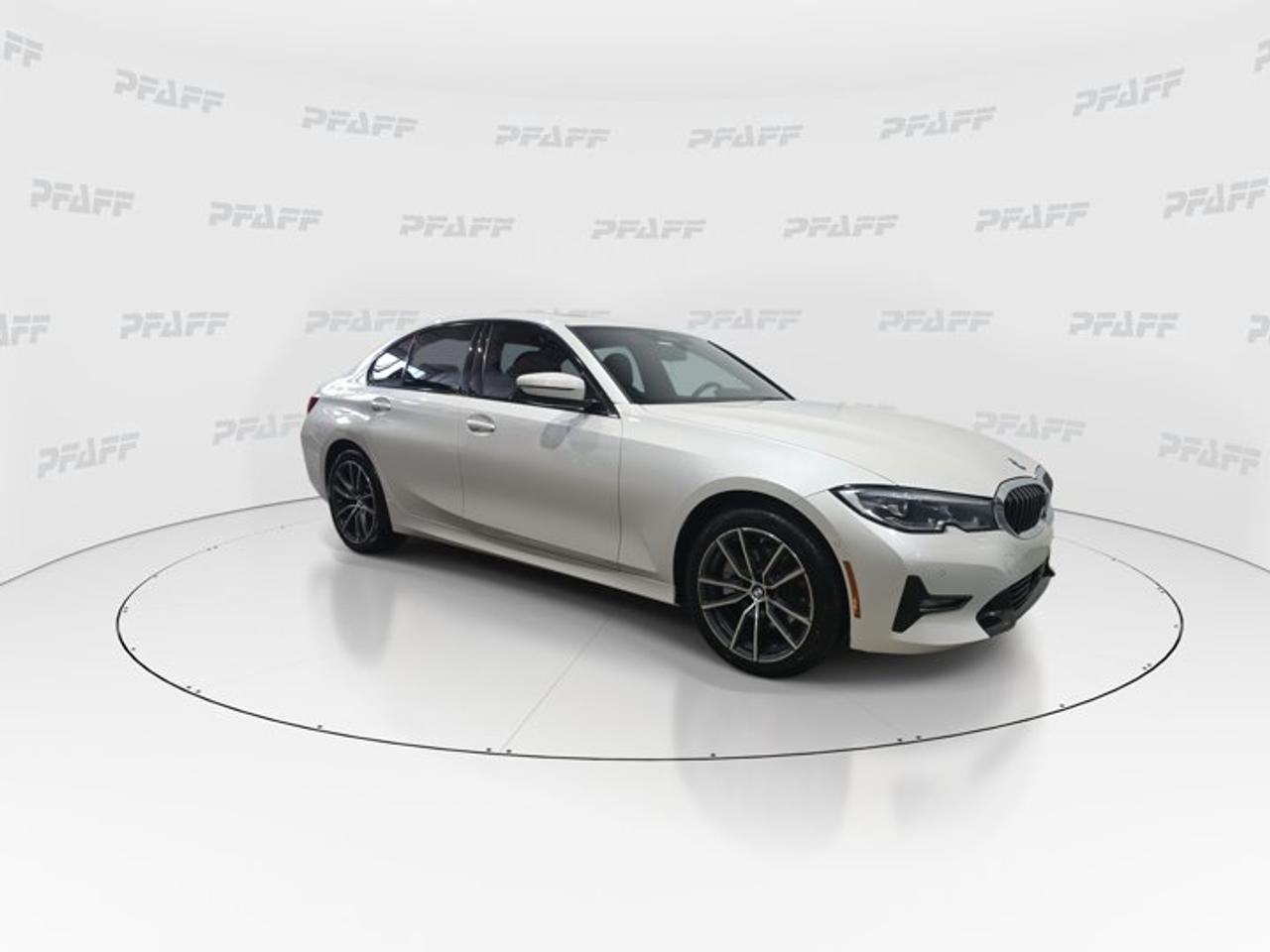 2020 BMW 3 Series 330i xDrive Photo1