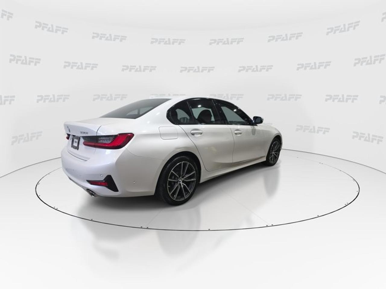 2020 BMW 3 Series 330i xDrive Photo