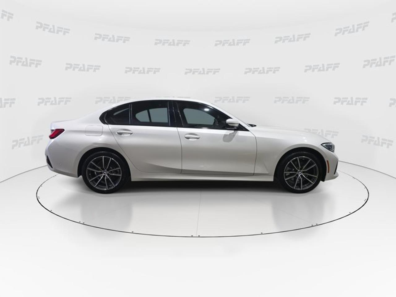 2020 BMW 3 Series 330i xDrive Photo