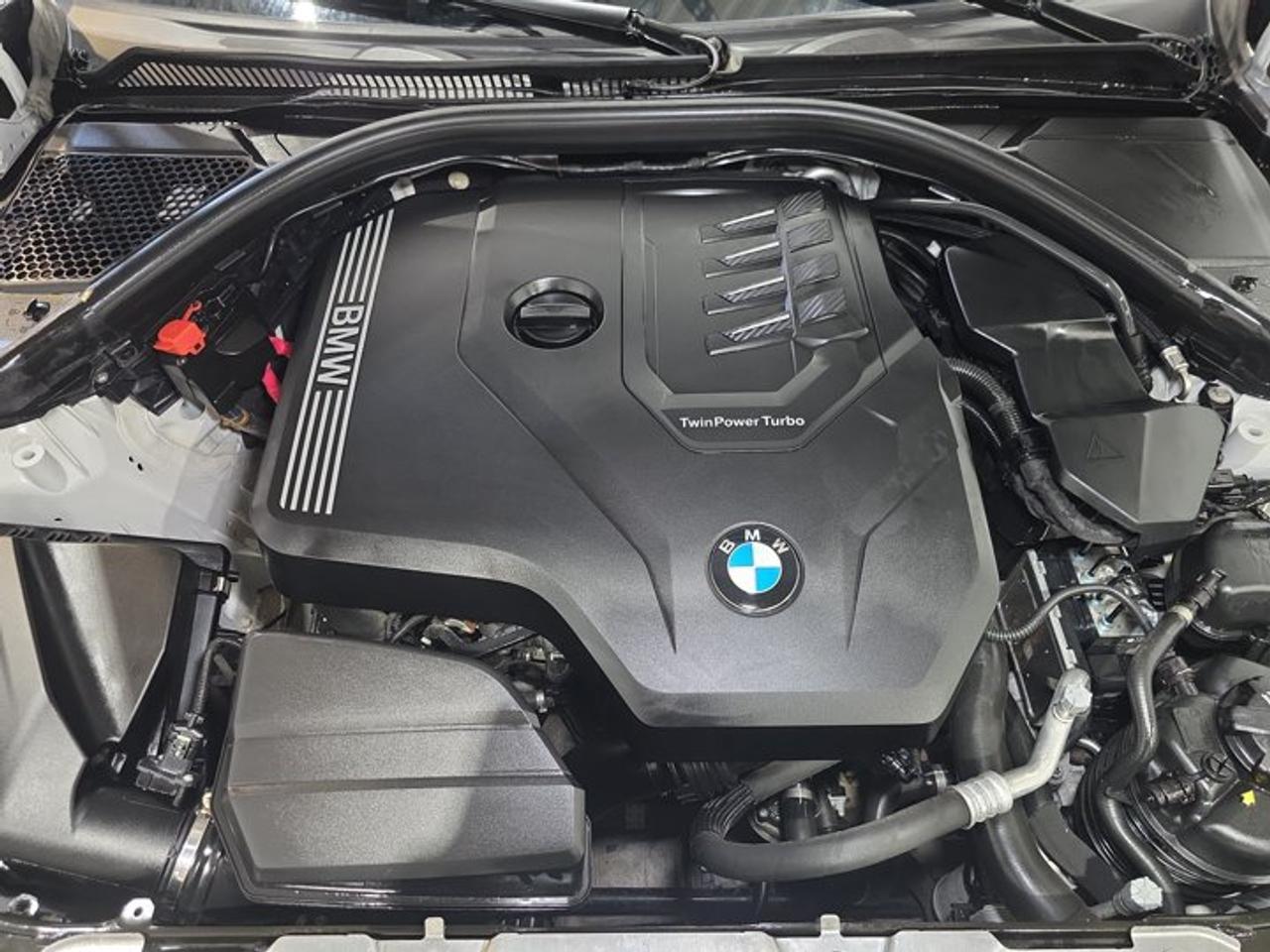 2020 BMW 3 Series 330i xDrive Photo