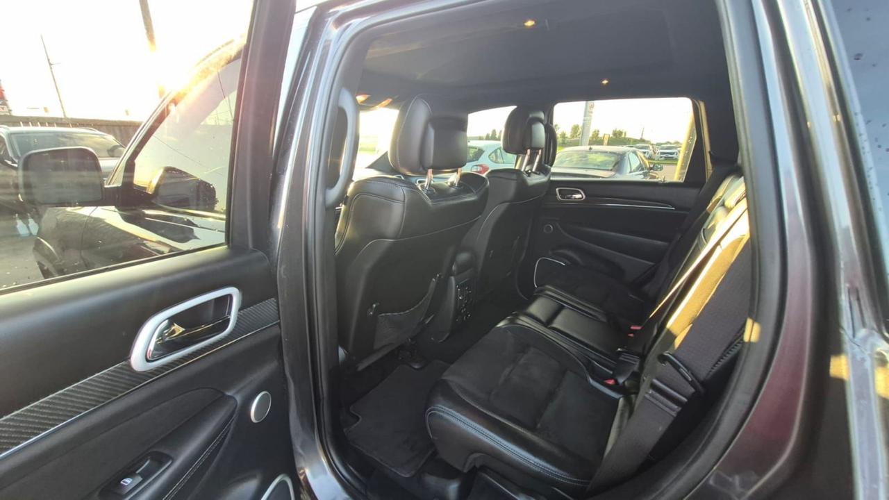 2019 Jeep Grand Cherokee SRT, ONLY 113KMS, 6.4 V8, LOADED, CERTIFIED Photo
