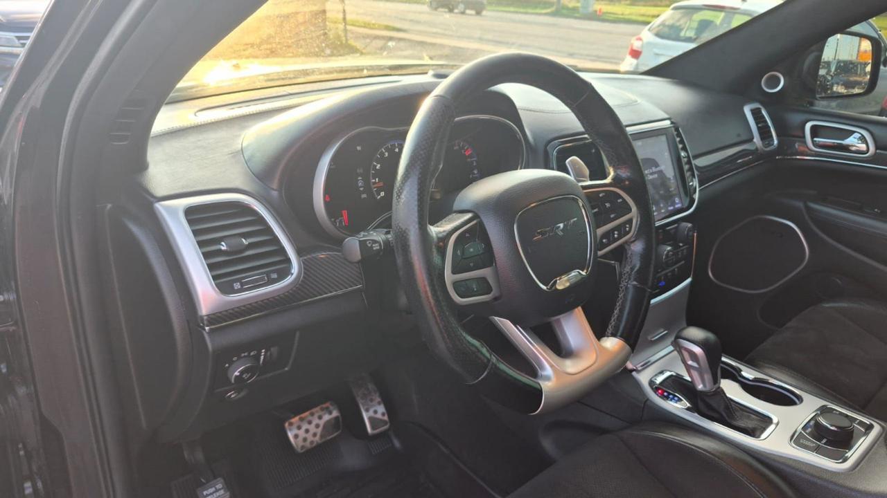 2019 Jeep Grand Cherokee SRT, ONLY 113KMS, 6.4 V8, LOADED, CERTIFIED Photo