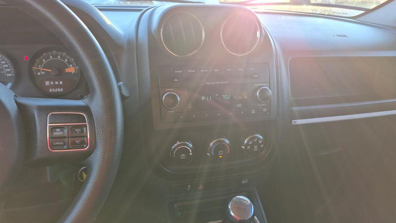 2014 Jeep Patriot North, ONLY 65KMS, 4 CYLINDER, CERTIFIED Photo
