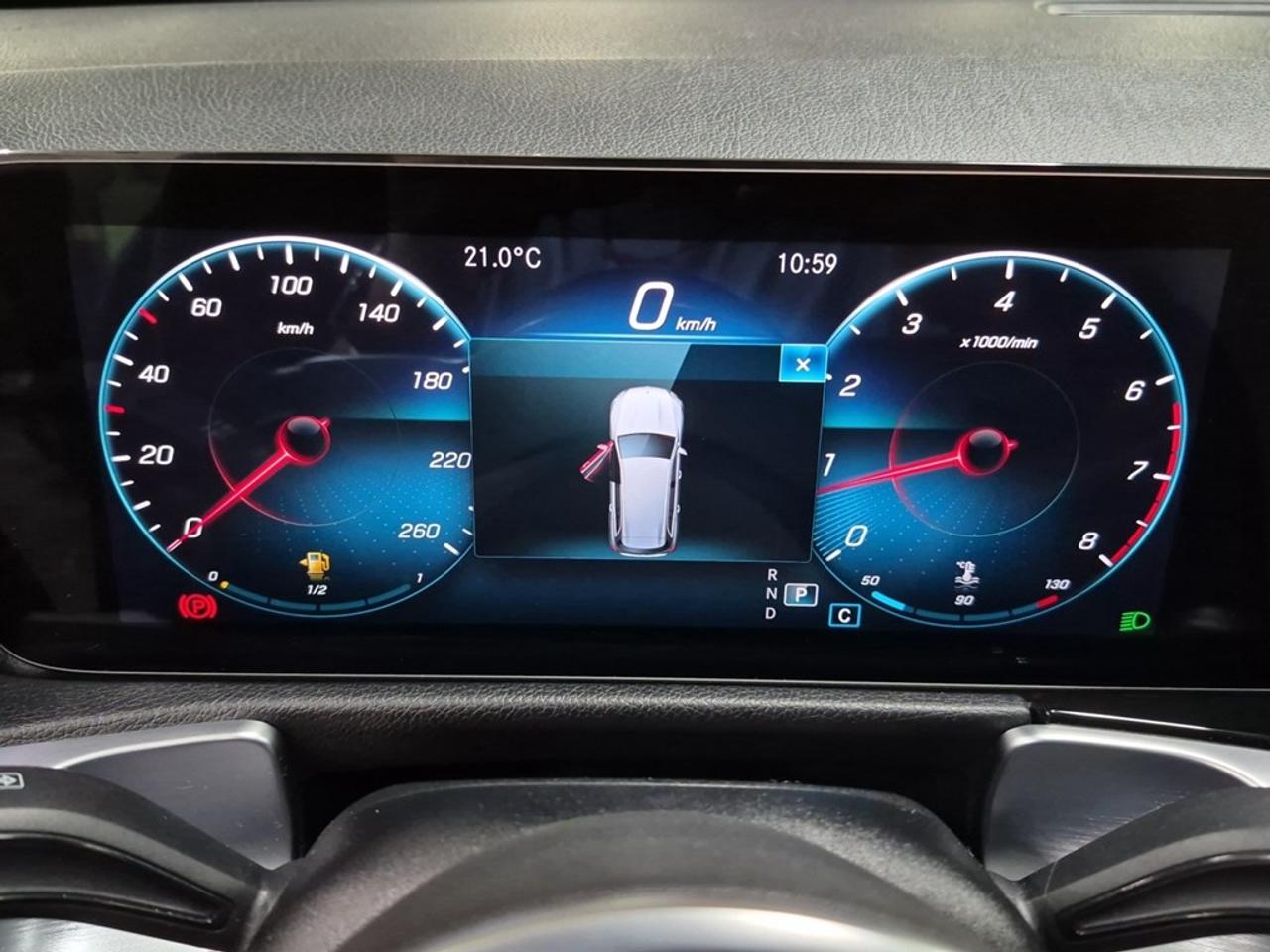 2022 Mercedes-Benz GLB 250 GLB 250 4MATIC SUV Photo