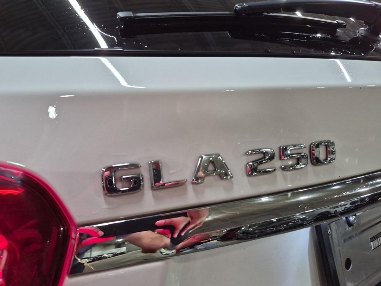 2019 Mercedes-Benz GLA 250 GLA 250 4MATIC SUV Photo