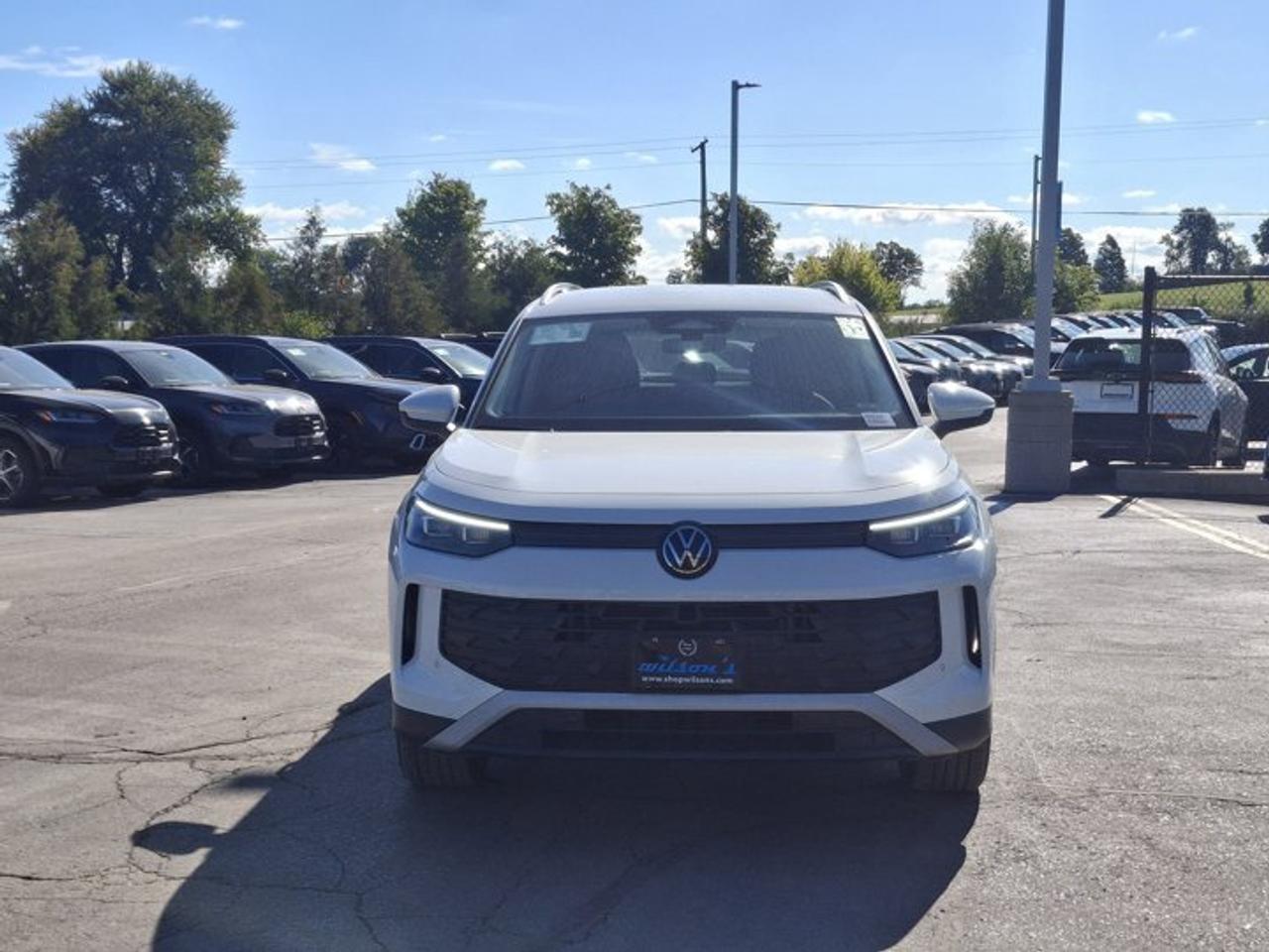 2026 Volkswagen Tiguan Comfortline 4Motion | Leatherette | Heated Seats + Steering | Remote Start | and More ! Photo