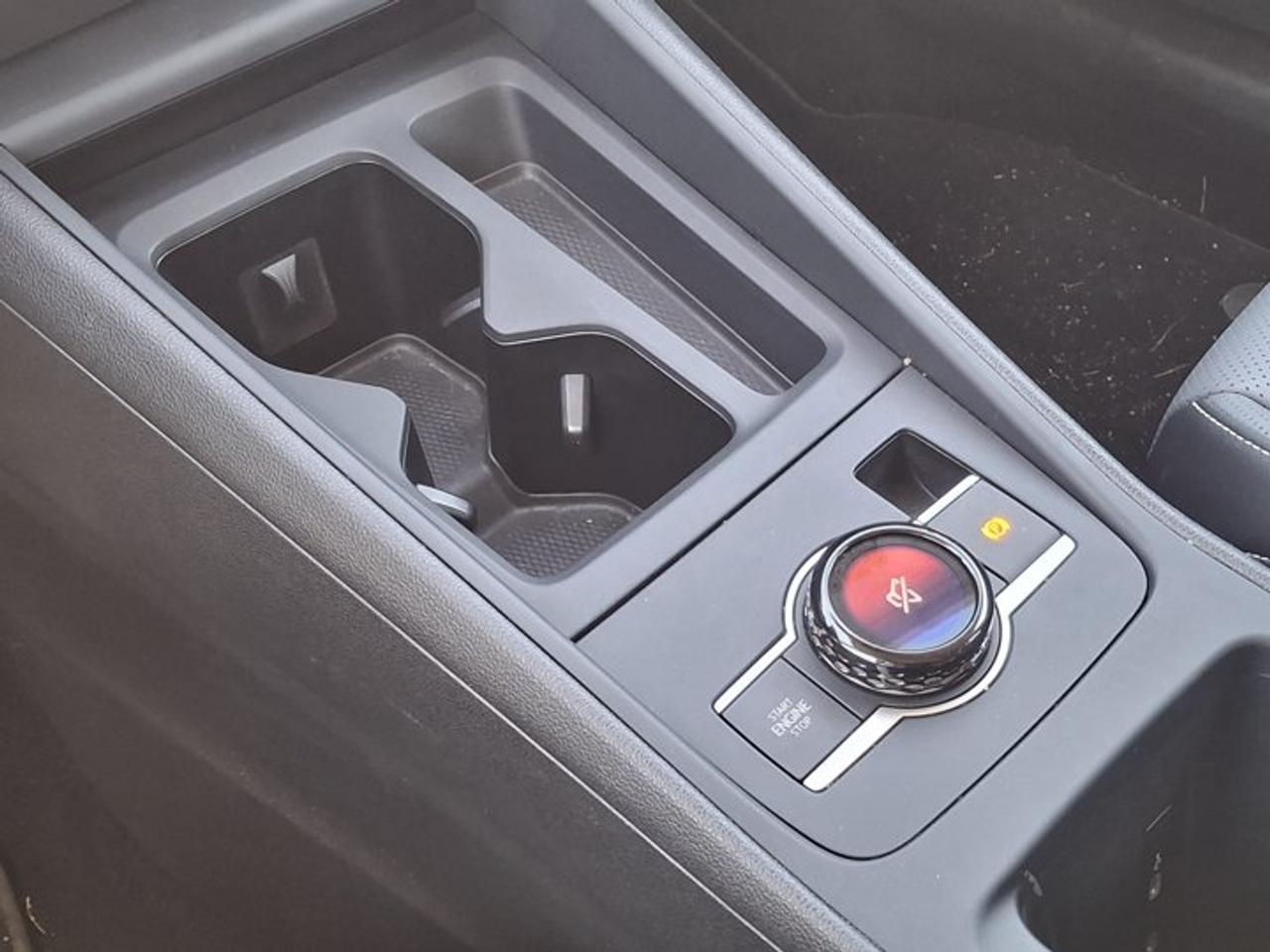 2026 Volkswagen Tiguan Comfortline 4Motion | Leatherette | Heated Seats + Steering | Remote Start | and More ! Photo