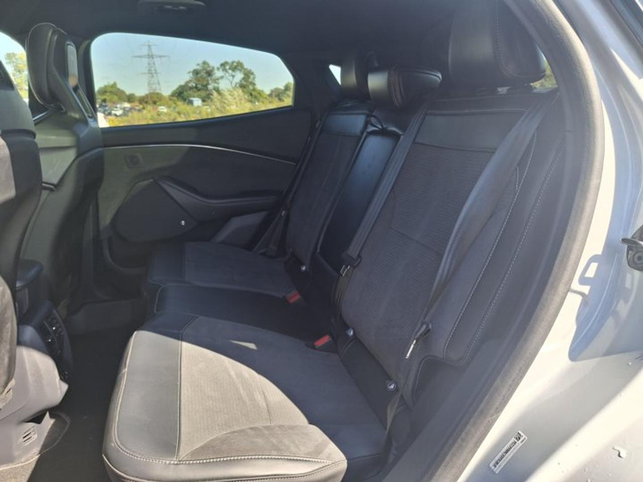 2022 Ford Mustang Mach-E GT eAWD | Extended Range | Co-Pilot 360 | Bluecruise | Leather/Suede | Glass Roof | B&O Sound | Photo