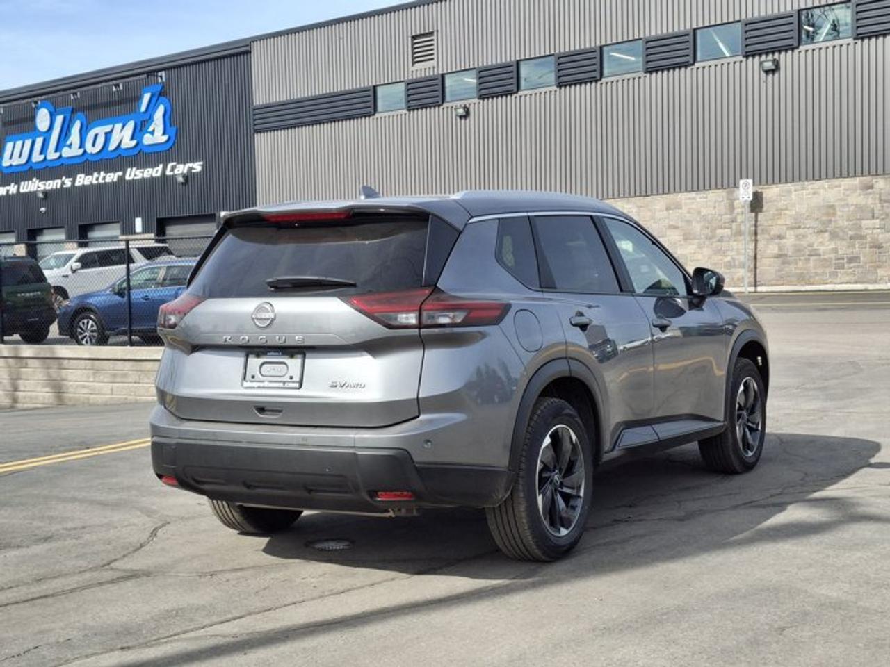 2024 Nissan Rogue SV AWD | Sunroof | Heated Wheel + Seats | Smart Cruise | Power Seat | CarPlay + Android | and More ! Photo