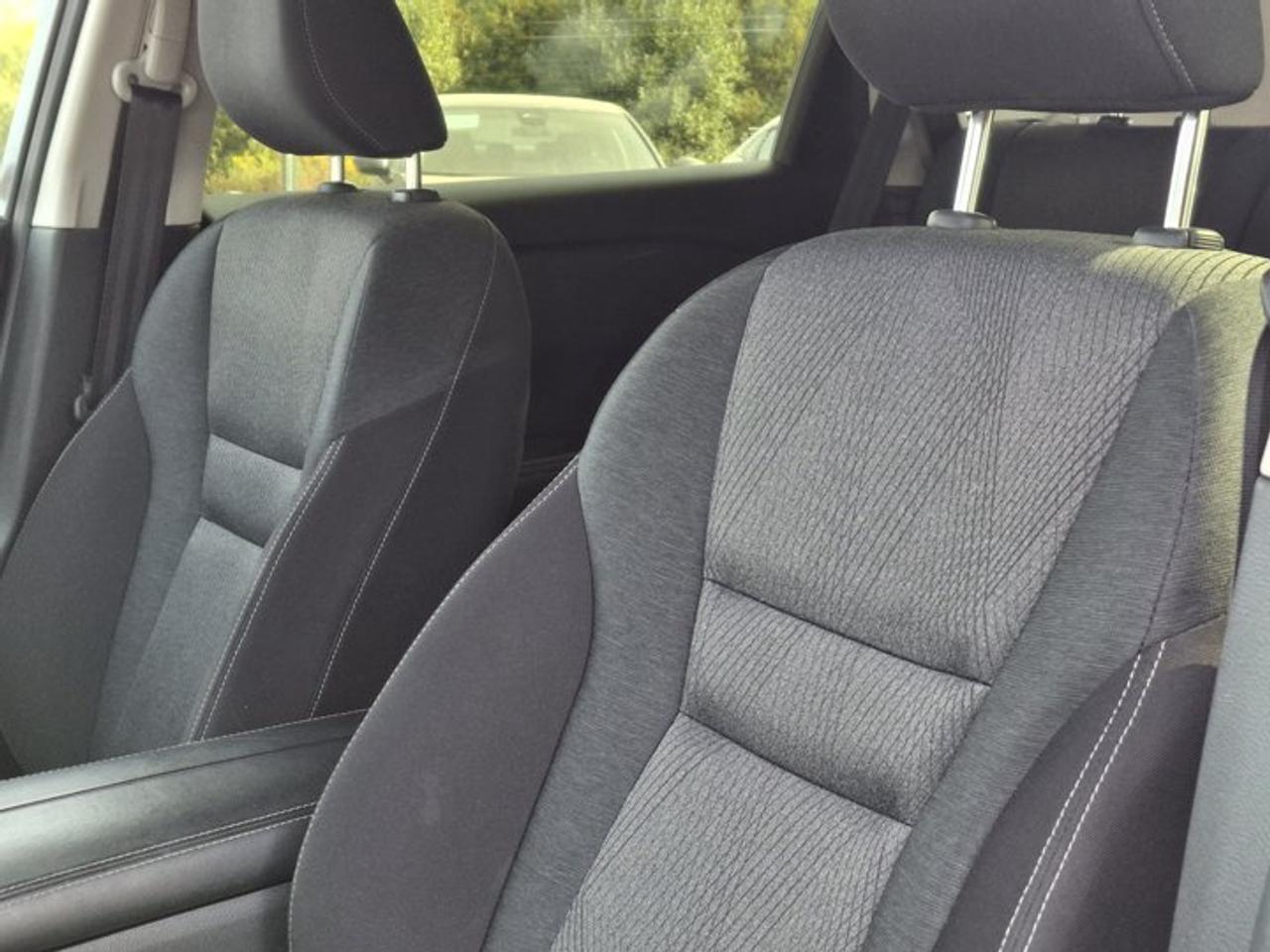 2024 Nissan Rogue SV AWD | Sunroof | Heated Wheel + Seats | Smart Cruise | Power Seat | CarPlay + Android | and More ! Photo