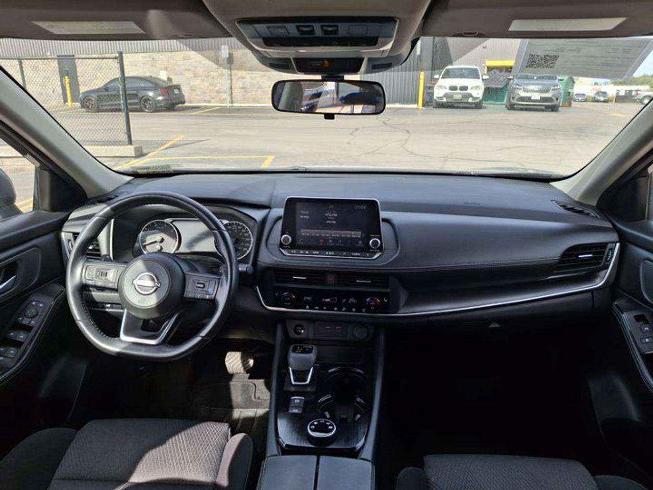 2024 Nissan Rogue SV AWD | Sunroof | Heated Wheel + Seats | Smart Cruise | Power Seat | CarPlay + Android | and More ! Photo