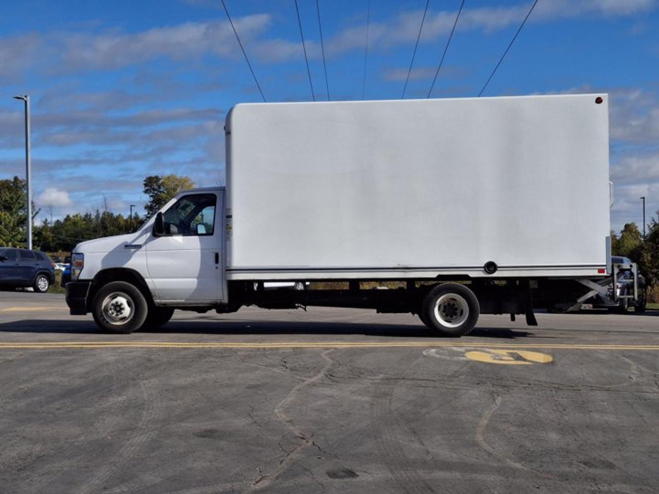 2026 Ford E-Series Cutaway Cube Van | 7.3L V8 | Power Lift | Cruise Control | Power Equipment | Photo