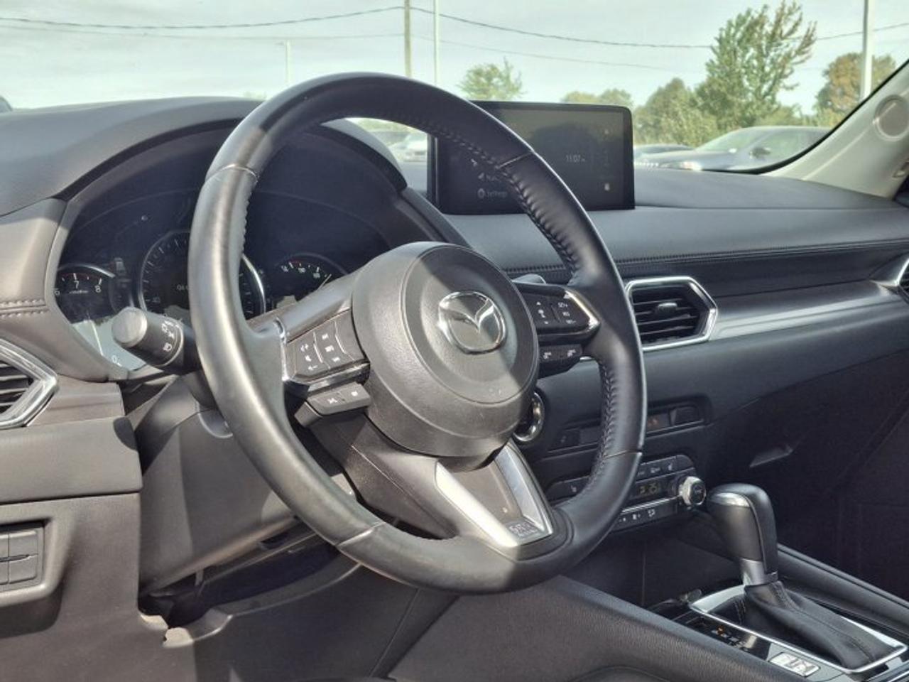 2025 Mazda CX-5 GS AWD | Leatherette | Power Seat | Heated Wheel + Seats | Adaptive Cruise | CarPlay and More ! Photo
