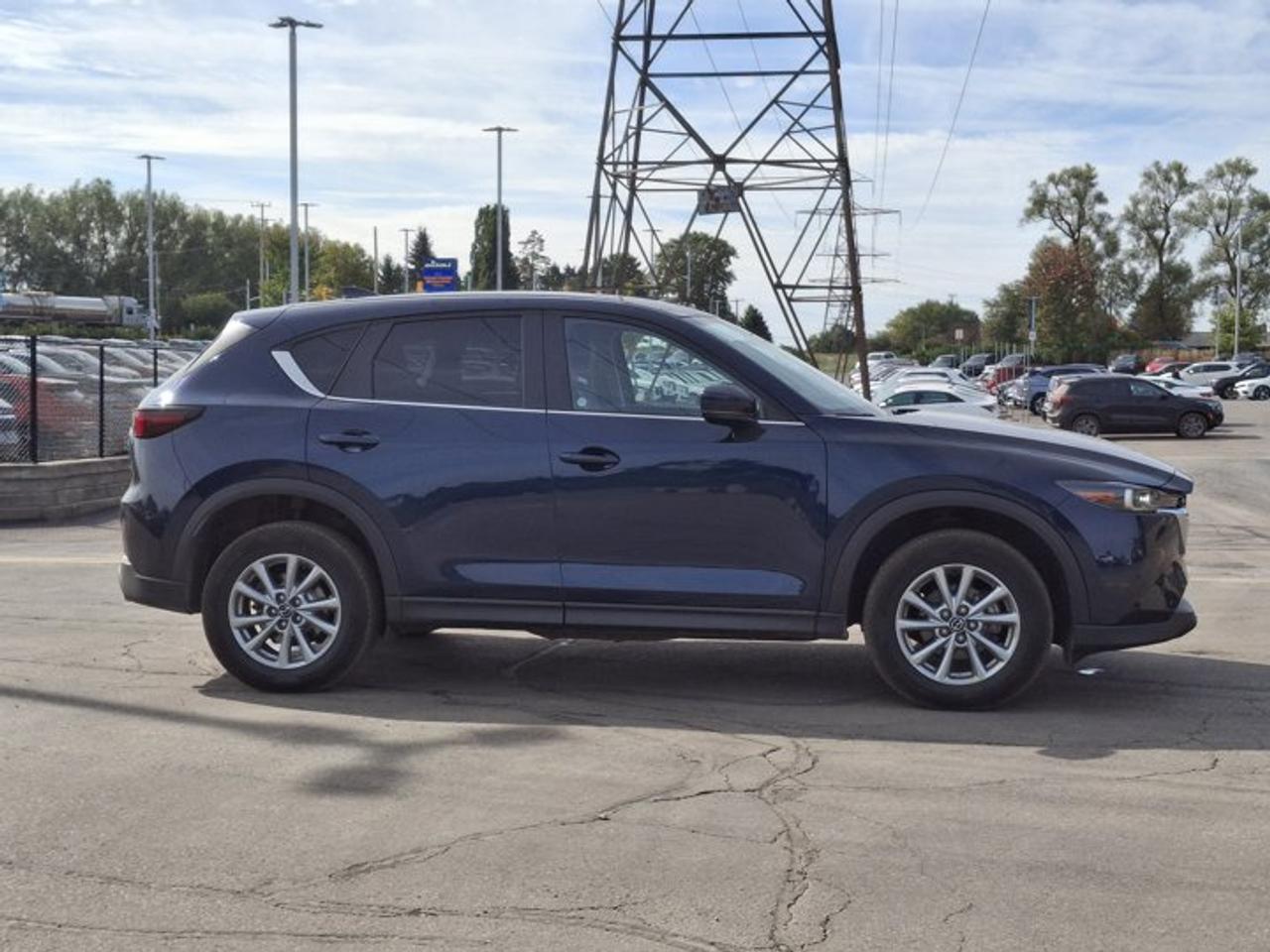 2025 Mazda CX-5 GS AWD | Leatherette | Power Seat | Heated Wheel + Seats | Adaptive Cruise | CarPlay and More ! Photo