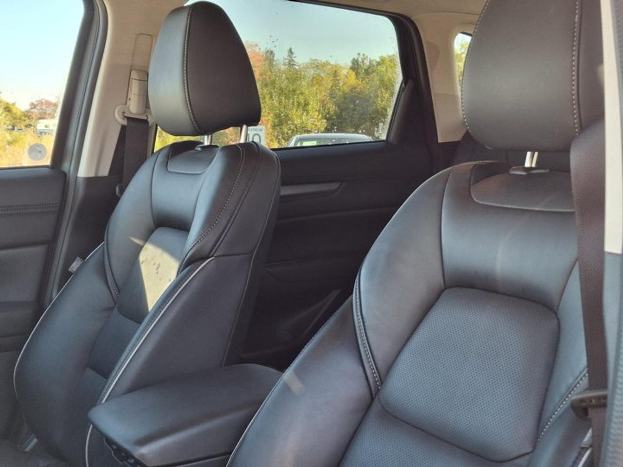 2025 Mazda CX-5 GS AWD | Leatherette | Power Seat | Heated Wheel + Seats | Adaptive Cruise | CarPlay and More ! Photo