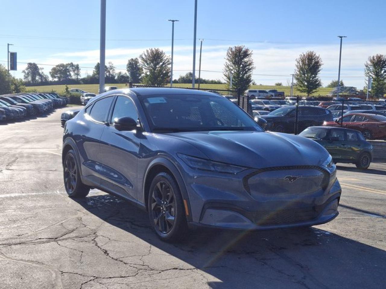 2024 Ford Mustang Mach-E Select EAWD | Leather | Heated Seats + Steering | Navi | Adaptive Cruise | Wireless CarPlay & More ! Photo