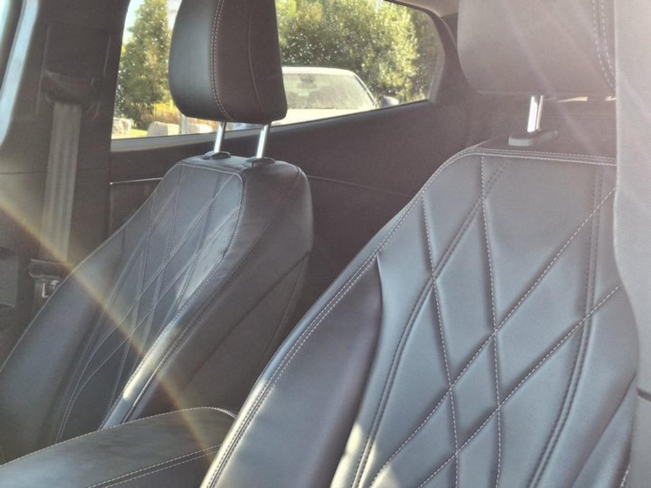 2024 Ford Mustang Mach-E Select EAWD | Leather | Heated Seats + Steering | Navi | Adaptive Cruise | Wireless CarPlay & More ! Photo