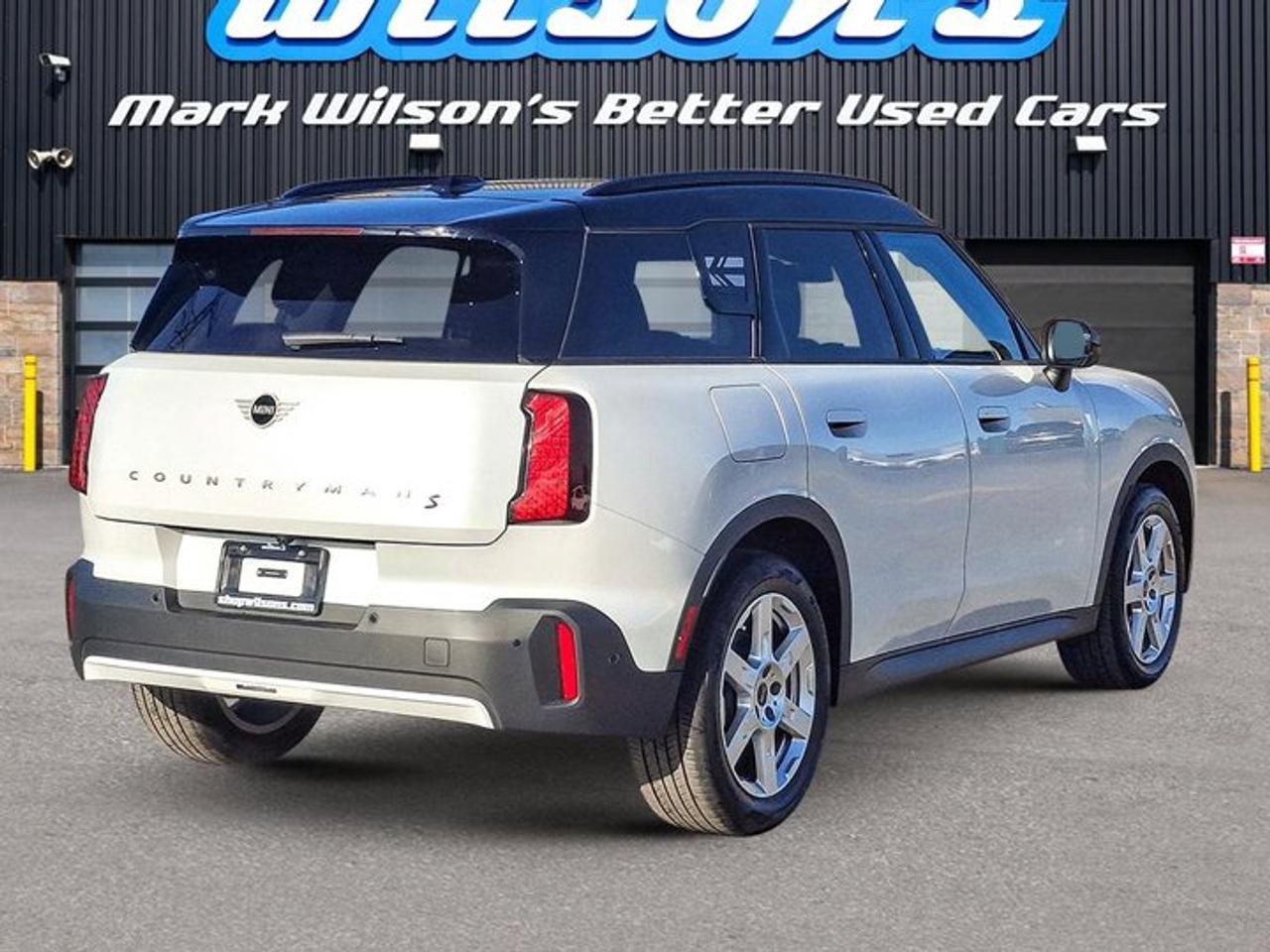 2026 MINI Cooper Countryman Cooper S ALL4 | Leather | Pano Roof | Heated Seats | Massaging Seat | Power Liftgate | and More! Photo4