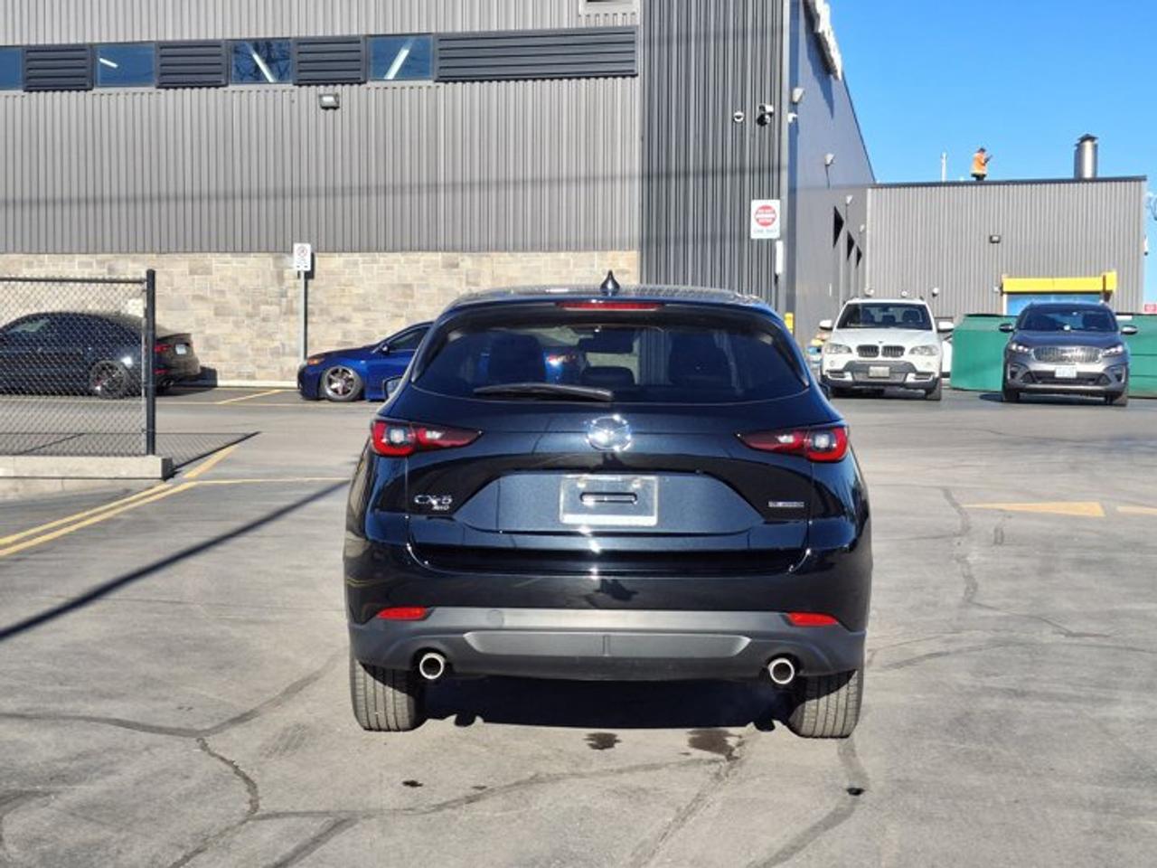 2025 Mazda CX-5 GS AWD | Leatherette | Power Seat | Heated Wheel + Seats | Adaptive Cruise | CarPlay and More ! Photo