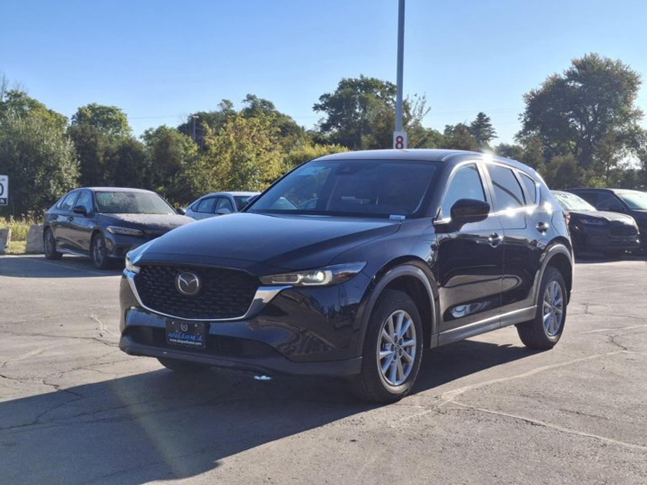 2025 Mazda CX-5 GS AWD | Leatherette | Power Seat | Heated Wheel + Seats | Adaptive Cruise | CarPlay and More ! Photo0