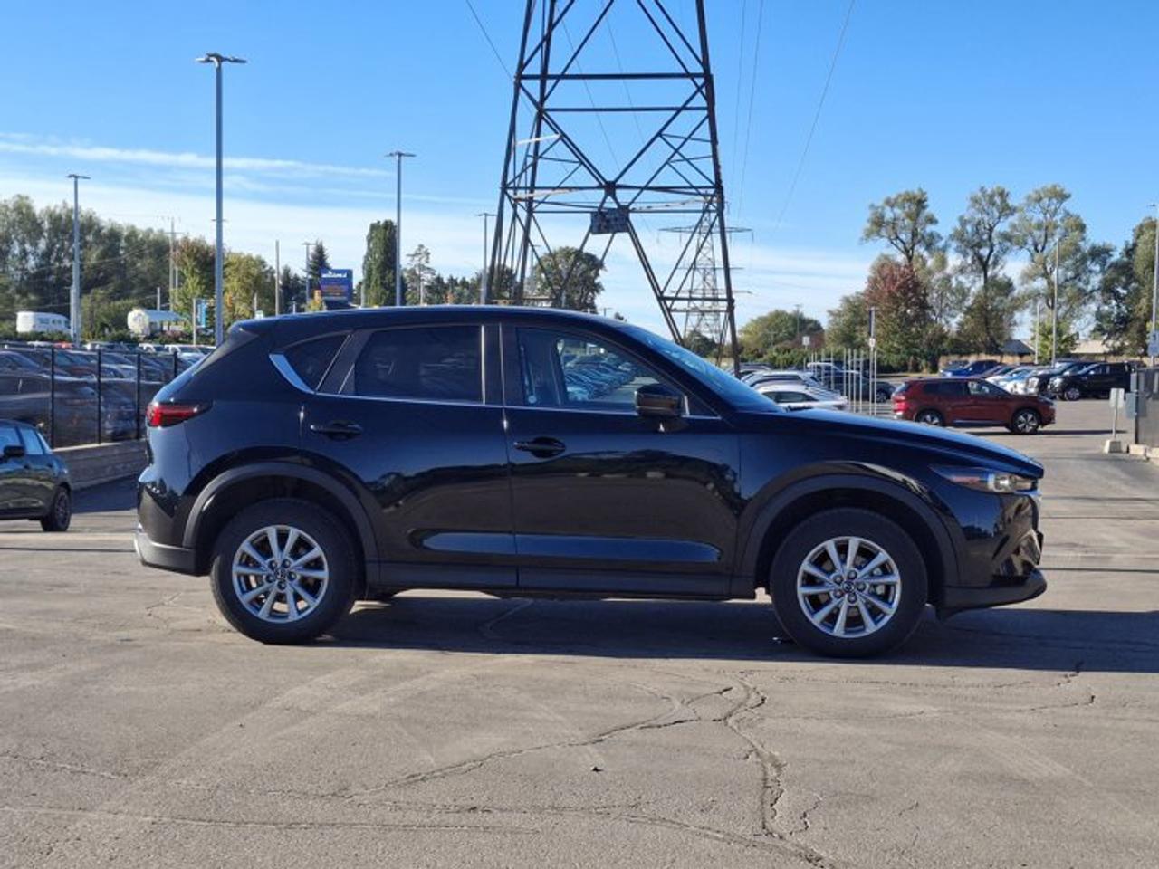 2025 Mazda CX-5 GS AWD | Leatherette | Power Seat | Heated Wheel + Seats | Adaptive Cruise | CarPlay and More ! Photo
