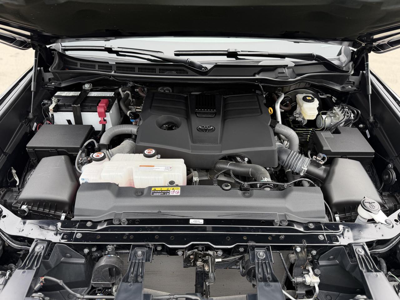 2025 Toyota Tundra CREWMAX LIMITED NIGHTSHADE EDITION Photo
