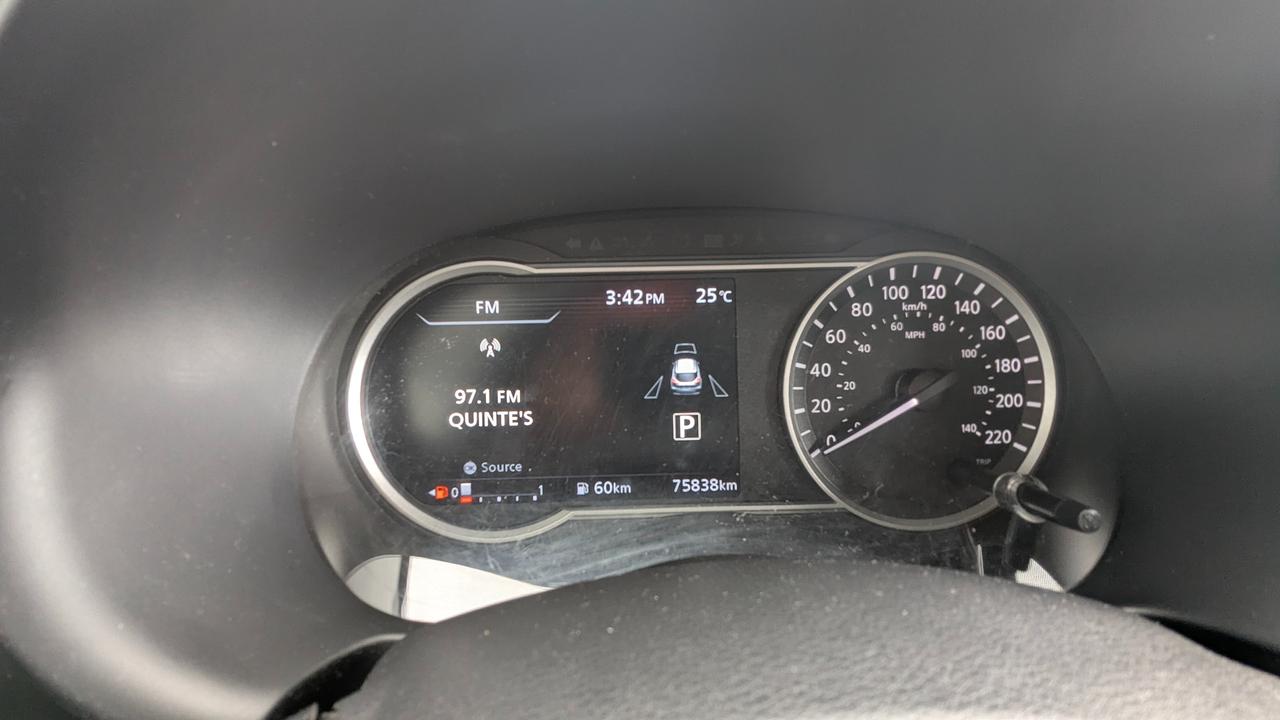 2020 Nissan Kicks SR Photo