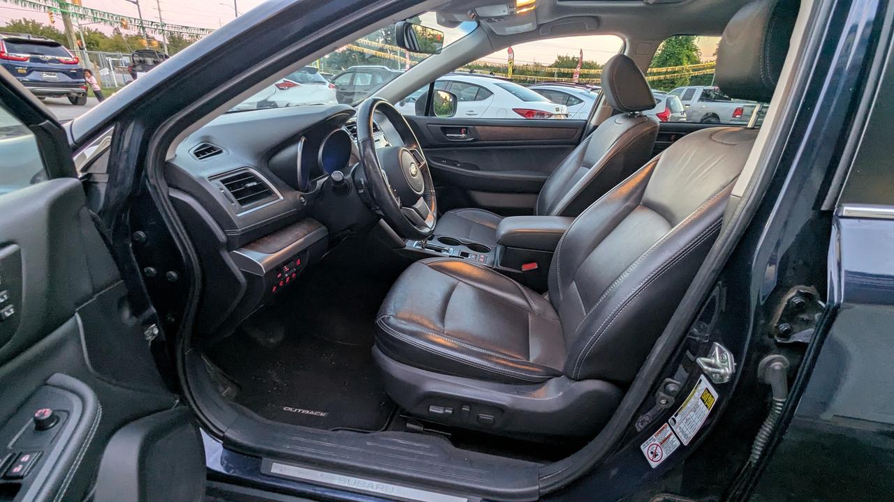 2018 Subaru Outback LIMITED Photo