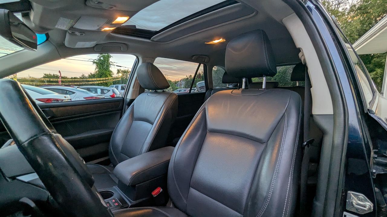 2018 Subaru Outback LIMITED Photo