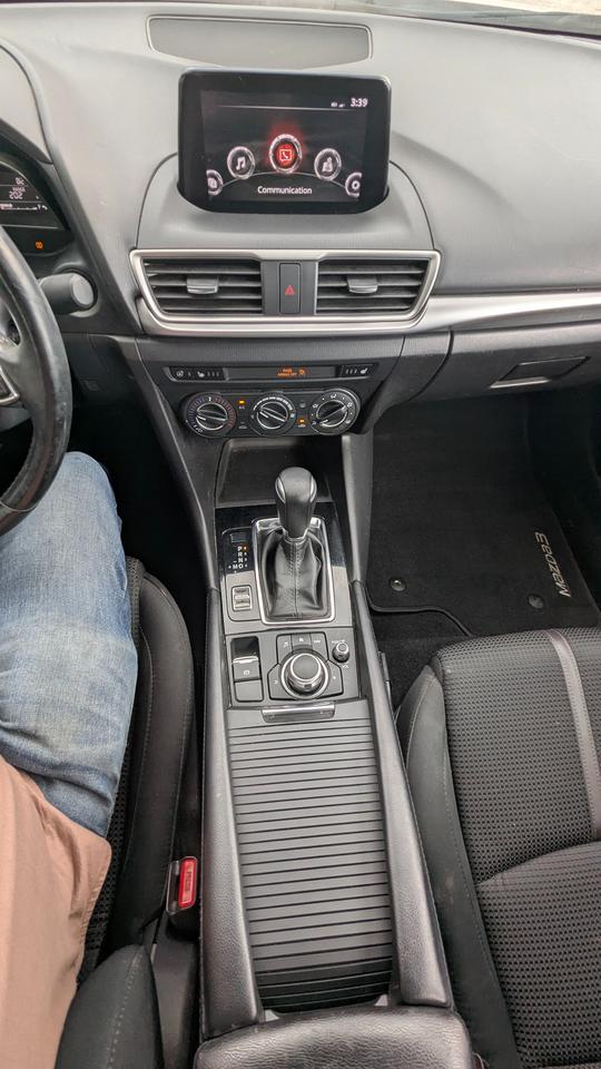 2017 Mazda MAZDA3 GS Photo