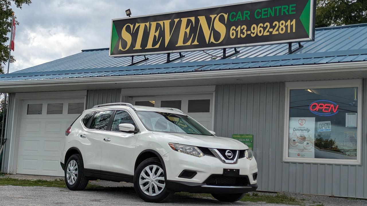 2015 Nissan Rogue S - Photo #1