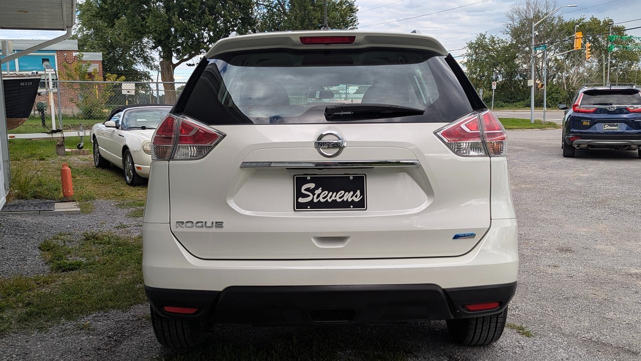 2015 Nissan Rogue S Photo3