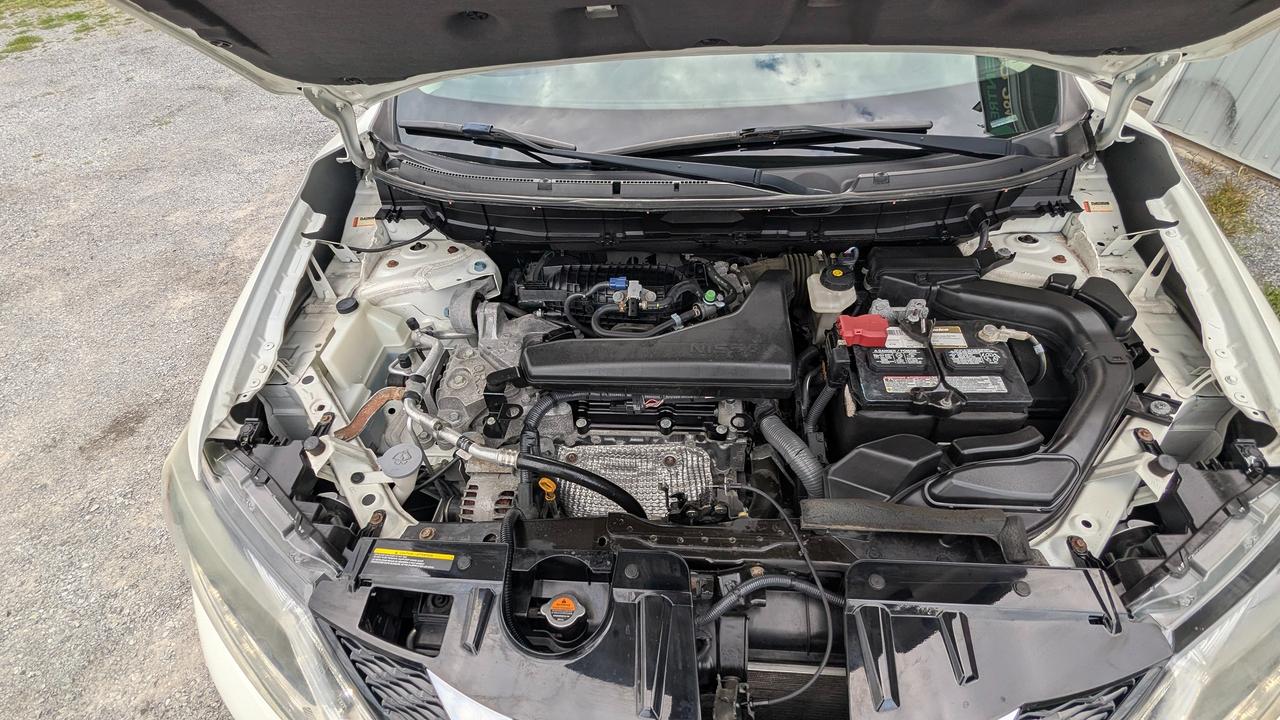 2015 Nissan Rogue S Photo