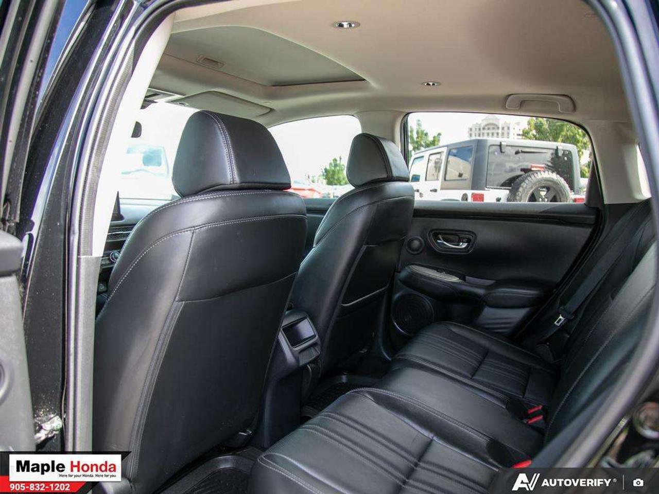 2025 Honda HR-V Sunroof | Leather| Parking Sensors| Auto Start | C Photo