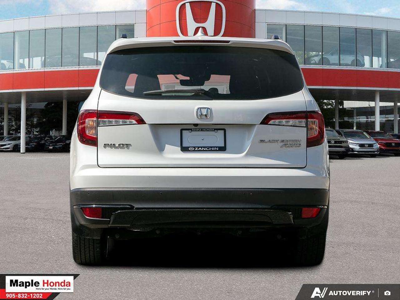 2022 Honda Pilot Leather Seats| Navigation| DVD| Panoramic roof| Photo