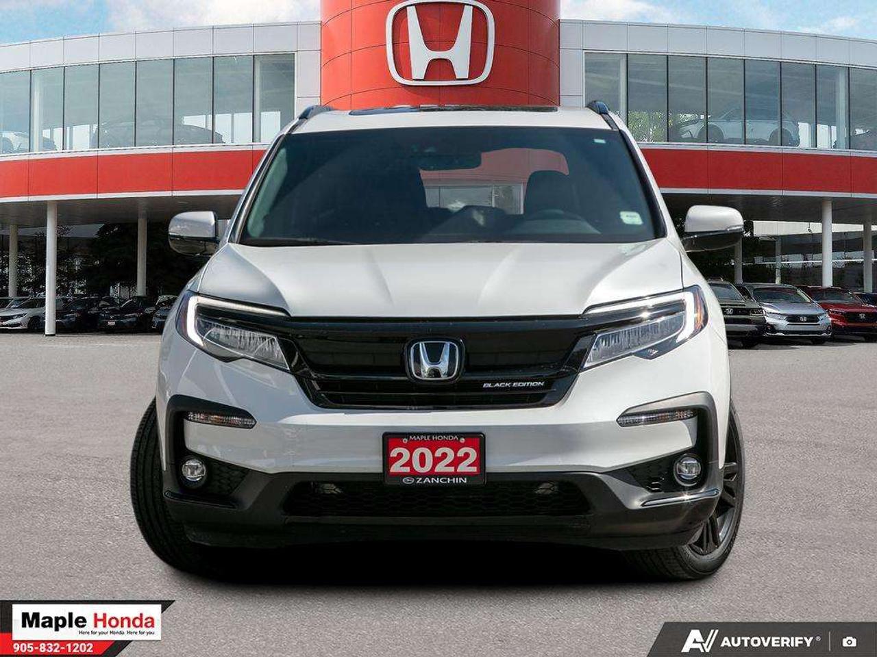 2022 Honda Pilot Leather Seats| Navigation| DVD| Panoramic roof| Photo5