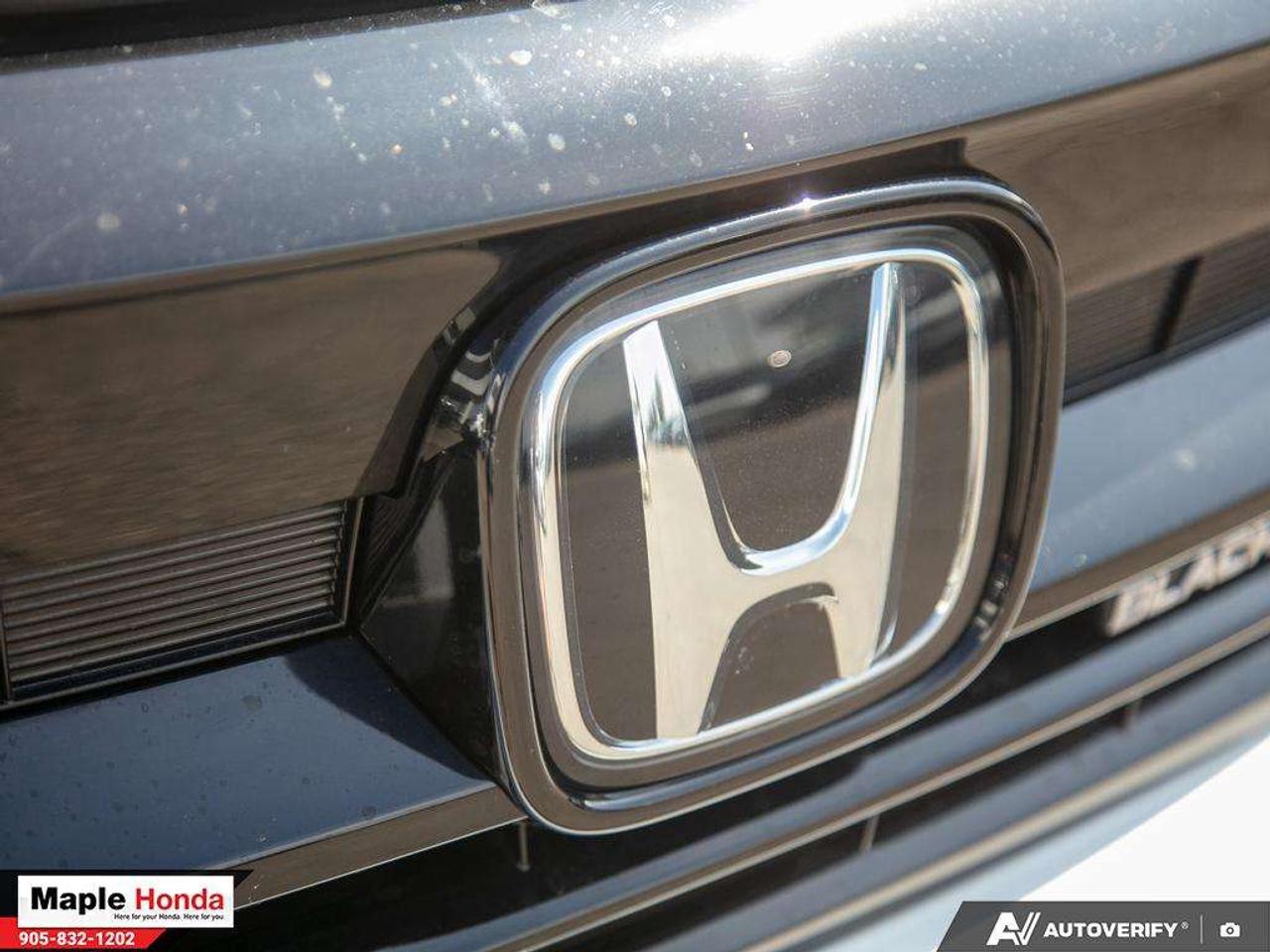 2022 Honda Pilot Leather Seats| Navigation| DVD| Panoramic roof| Photo
