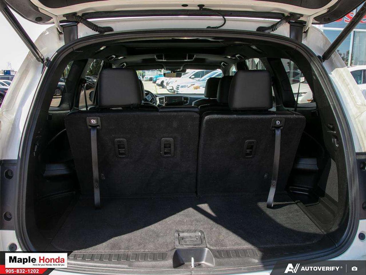 2022 Honda Pilot Leather Seats| Navigation| DVD| Panoramic roof| Photo