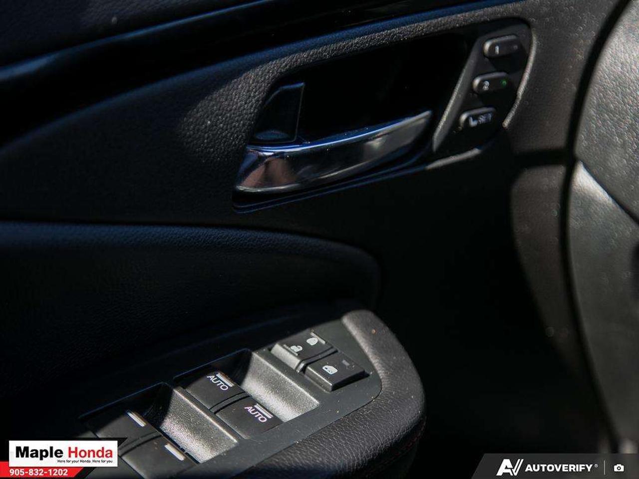 2022 Honda Pilot Leather Seats| Navigation| DVD| Panoramic roof| Photo