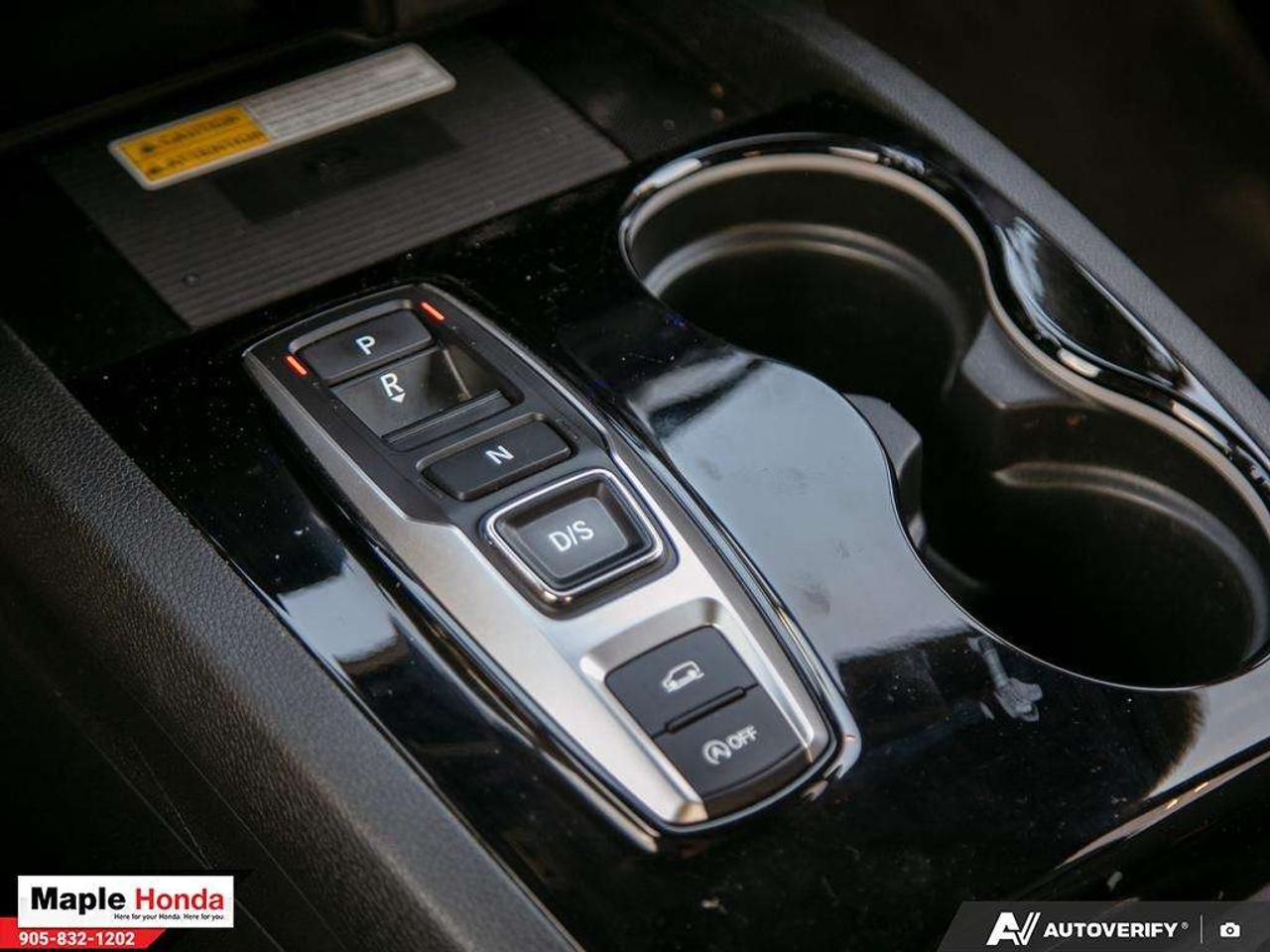 2022 Honda Pilot Leather Seats| Navigation| DVD| Panoramic roof| Photo