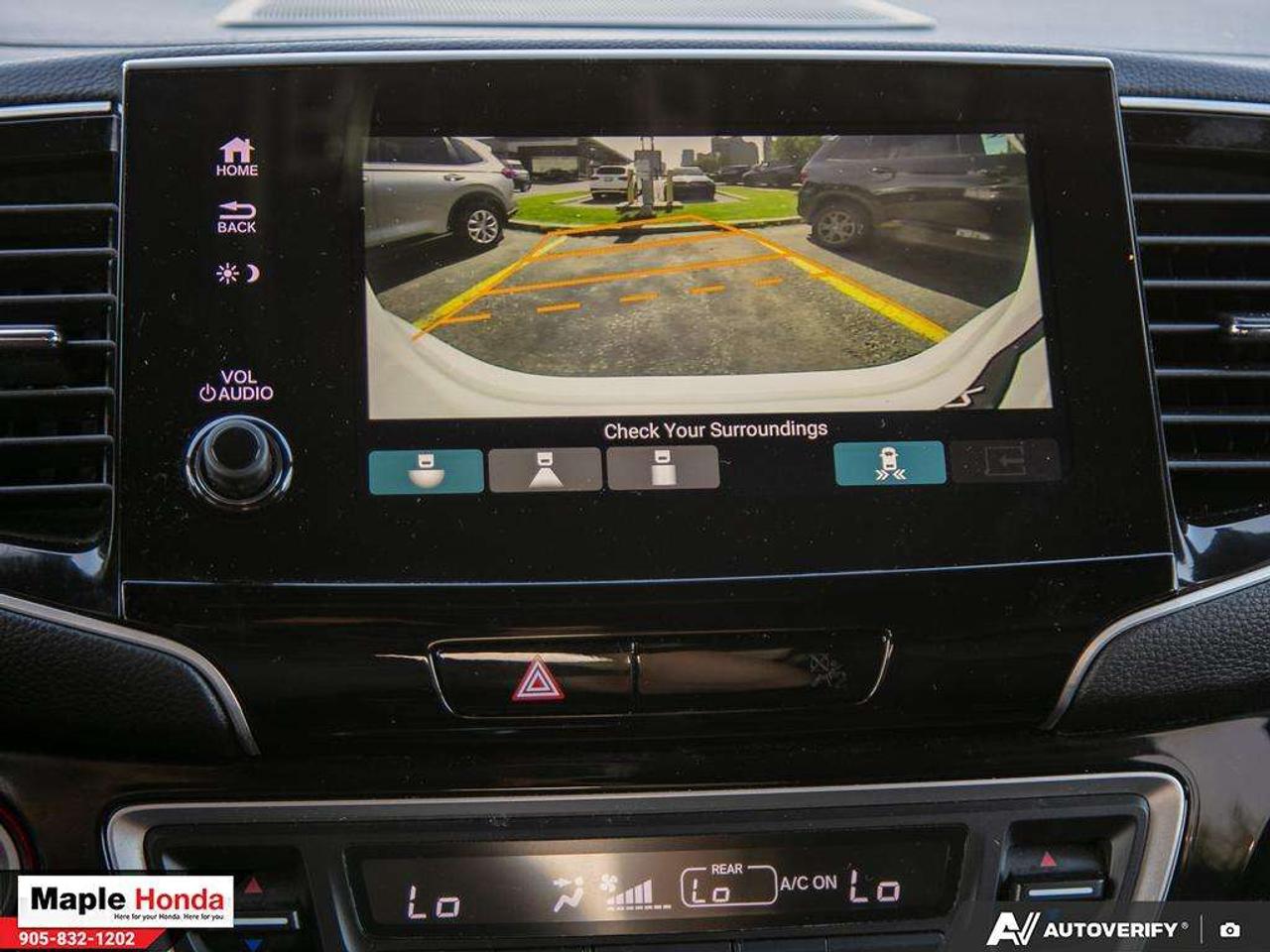 2022 Honda Pilot Leather Seats| Navigation| DVD| Panoramic roof| Photo