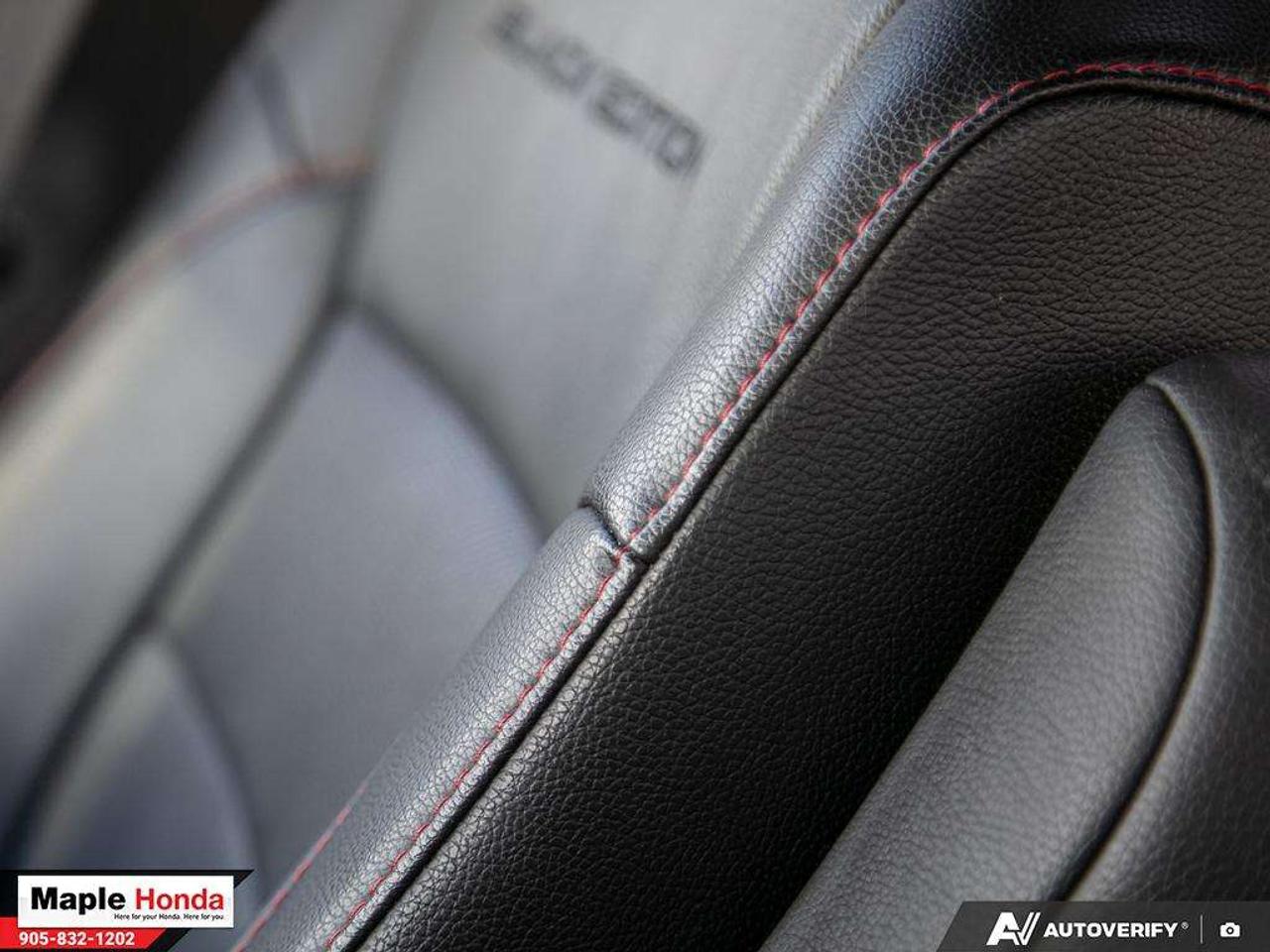 2022 Honda Pilot Leather Seats| Navigation| DVD| Panoramic roof| Photo
