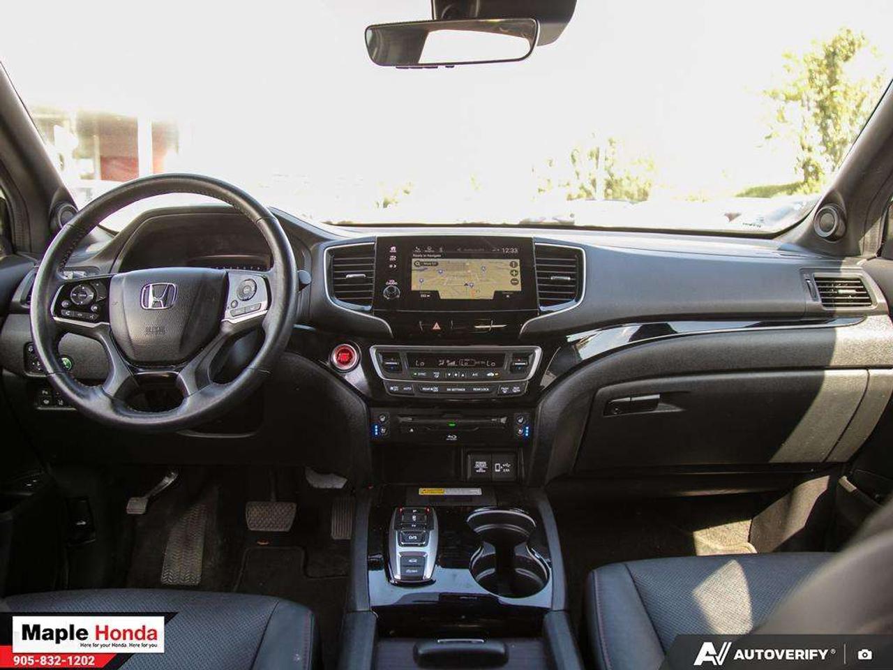 2022 Honda Pilot Leather Seats| Navigation| DVD| Panoramic roof| Photo