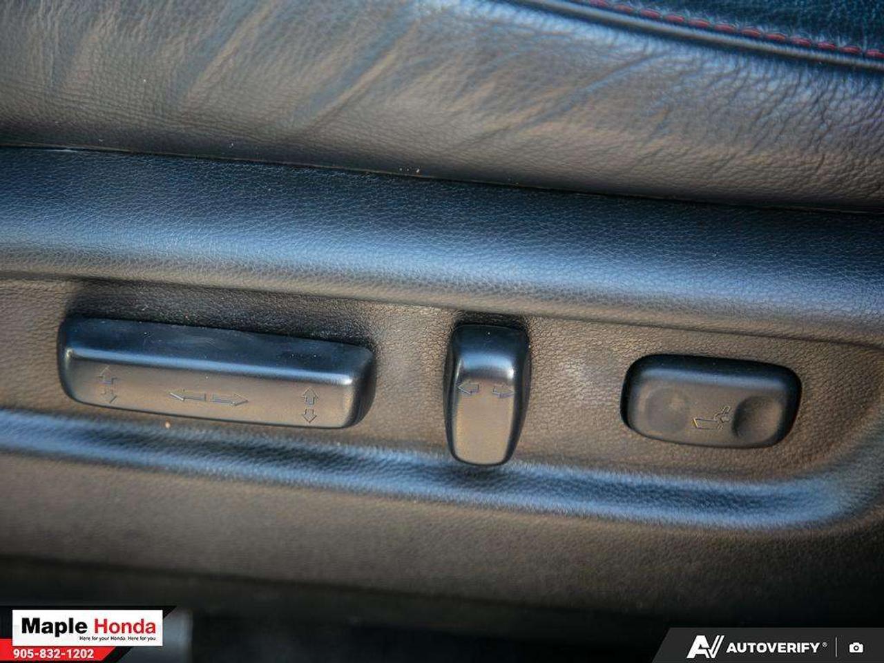 2022 Honda Pilot Leather Seats| Navigation| DVD| Panoramic roof| Photo